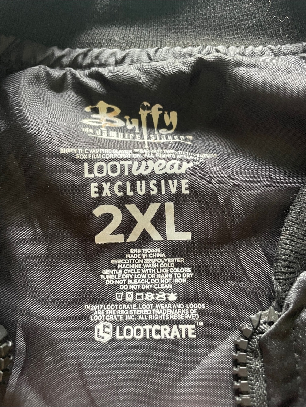 Loot crate Buffy the vampire slayer Black and Magenta Bomber Jacket. - Picture 4 of 9